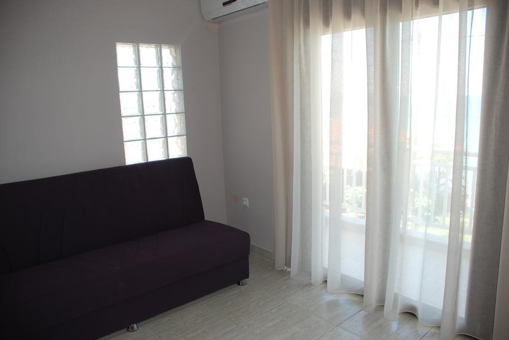 Marianna Apartments Nea Roda Zimmer foto